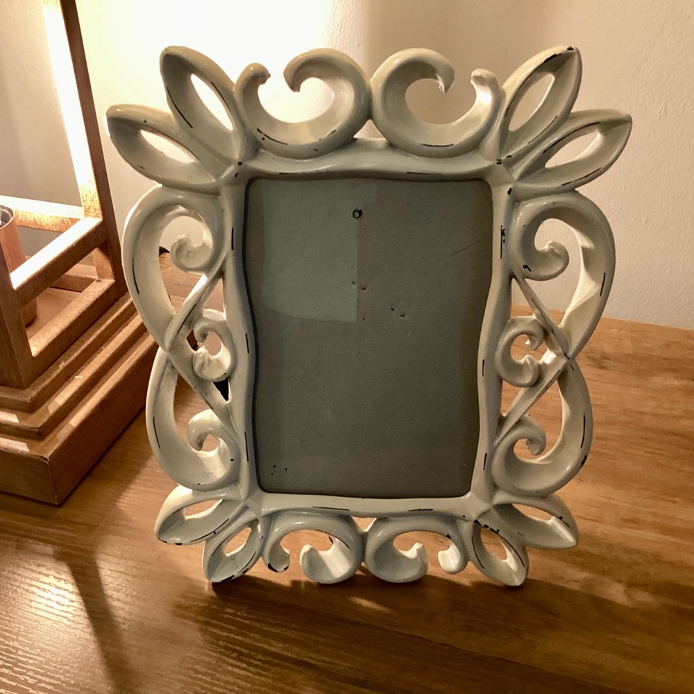 Scroll Picture Frame